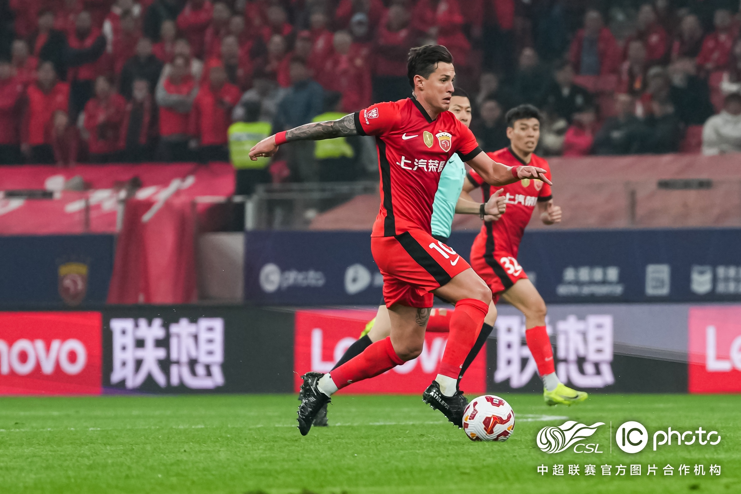 开云官网-关于赛地聚焦：葡超转会期热度飙升；丹佛掘金单刀错失；气氛紧张；球队文化再被提及的信息